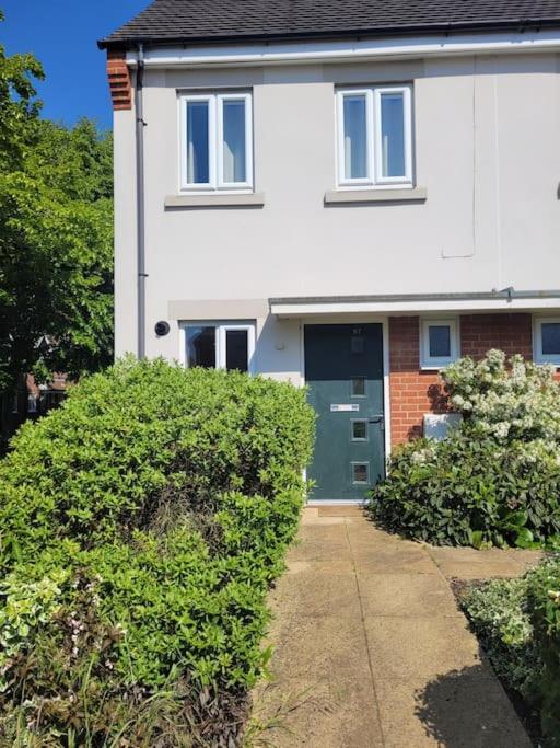Holiday home Kensington House- The Perfect For Contractor