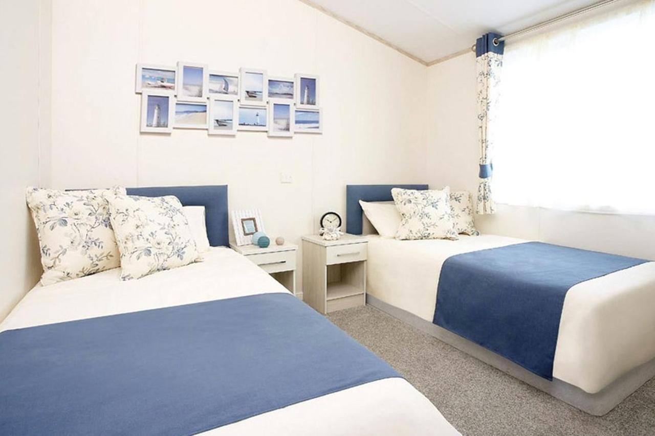 Mersea Island By Away Apartment Colchester