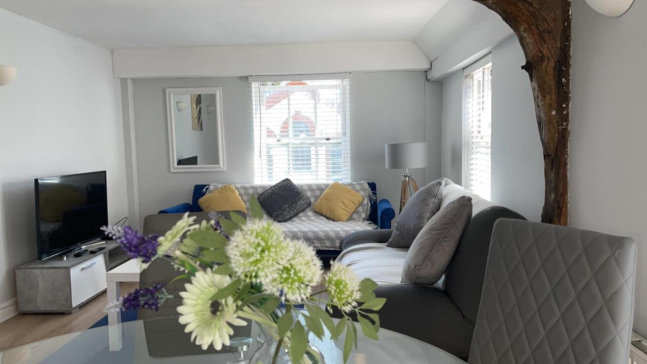 Town Duplex Apartment