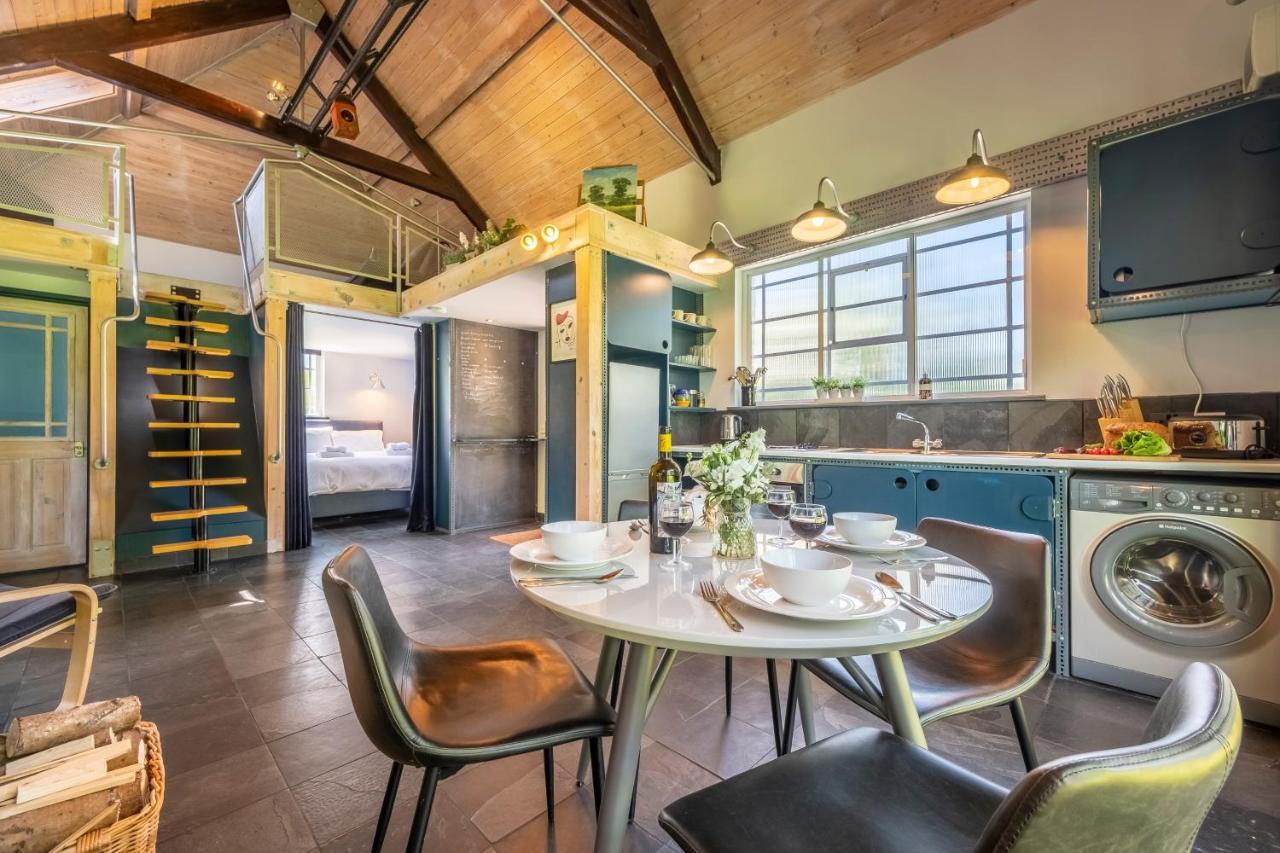 Ultimate Constable Country Rural Retreat - The Pump House Holiday home Colchester
