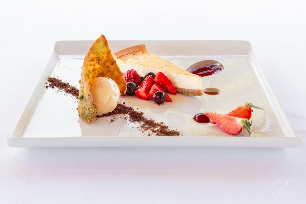 Wivenhoe House Hotel 4*