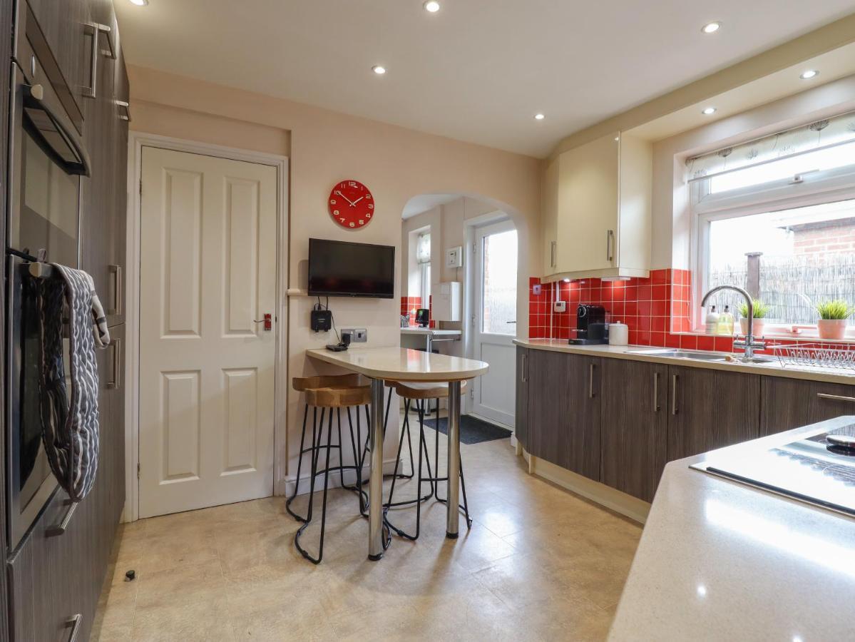 256 London Road