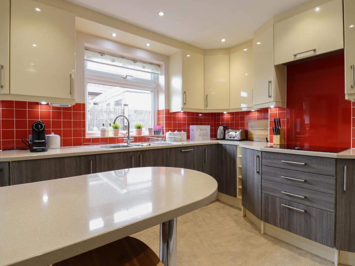 256 London Road *