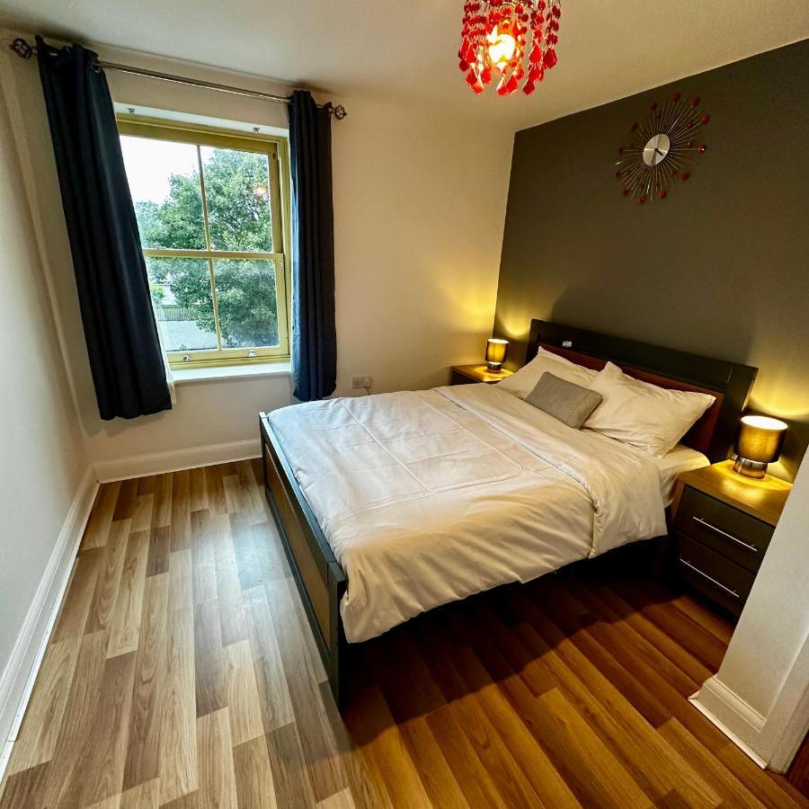 Two Bedroom Flat Town Centre