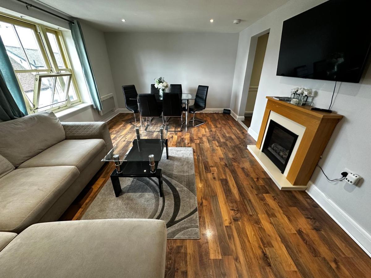 Two Bedroom Flat Town Centre Apartment Colchester