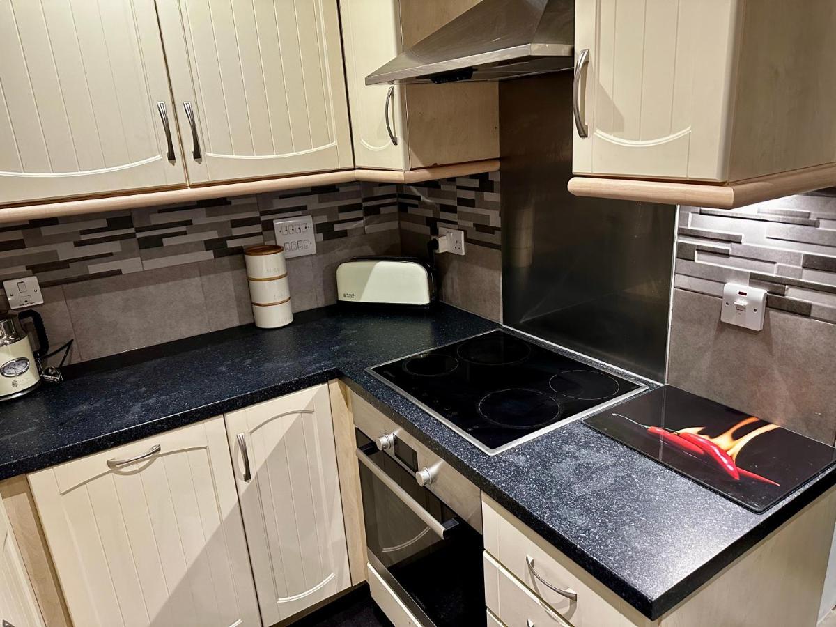 Apartment 2 Bedroom Flat Ground Floor Town Centre