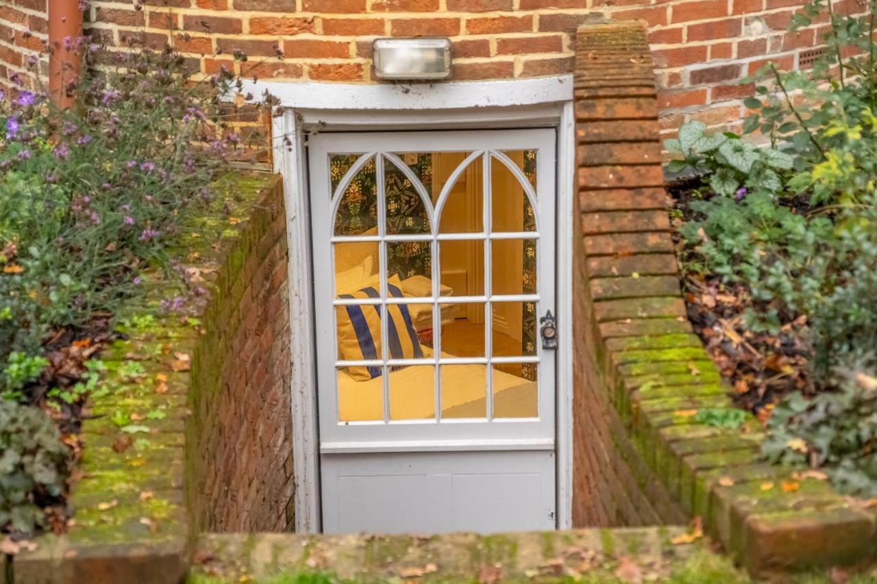 Holiday home A Fairy-tale Luxurious - The Tea Caddy *