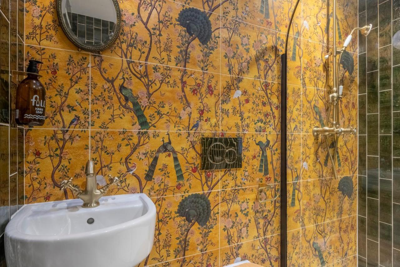 A Fairy-tale Luxurious - The Tea Caddy Holiday home