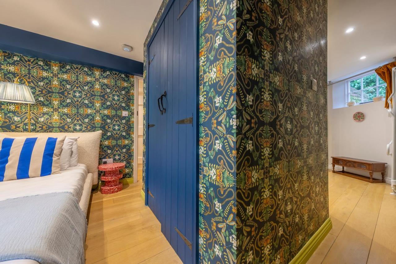 A Fairy-tale Luxurious - The Tea Caddy * Colchester