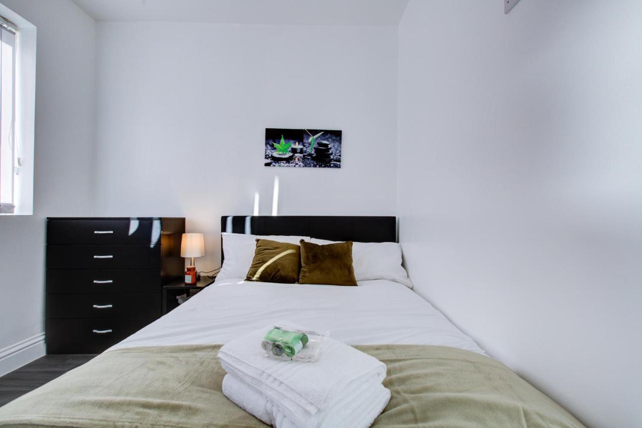 Apartment Modern 5 Bed 3 Bath House Colchester