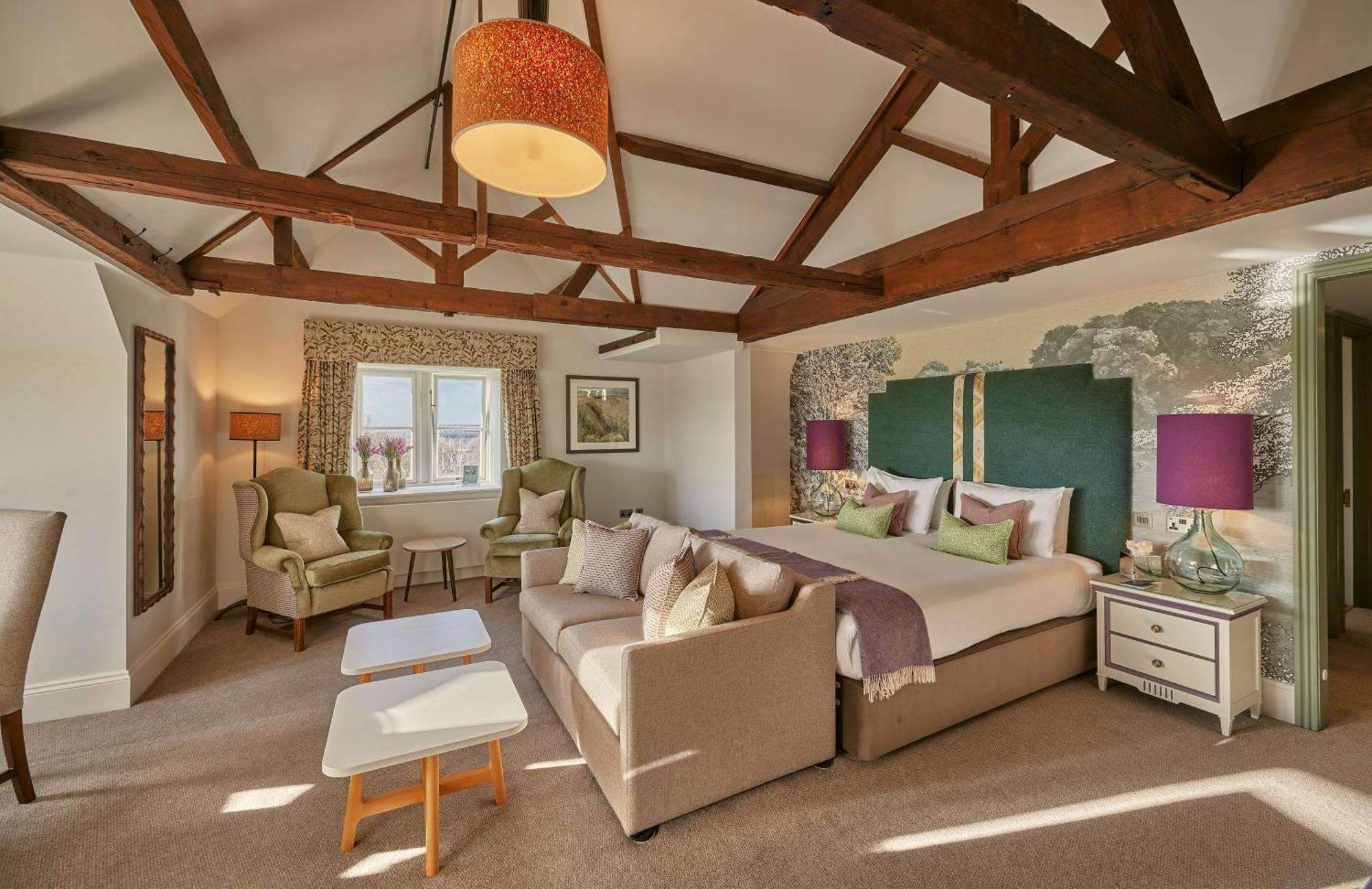 Wivenhoe House Hotel 4*