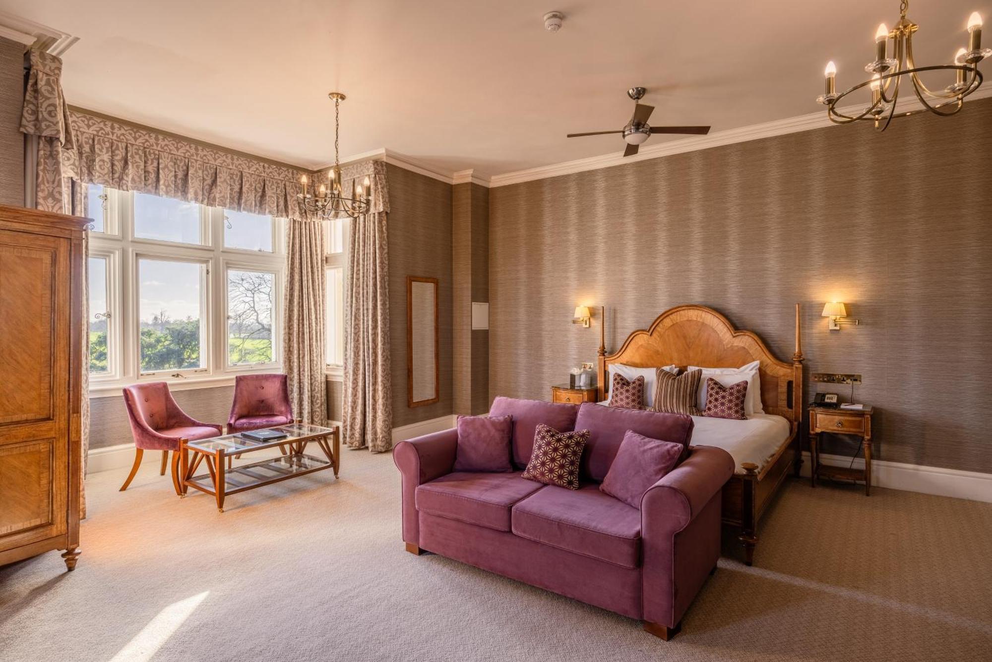 Wivenhoe House Hotel