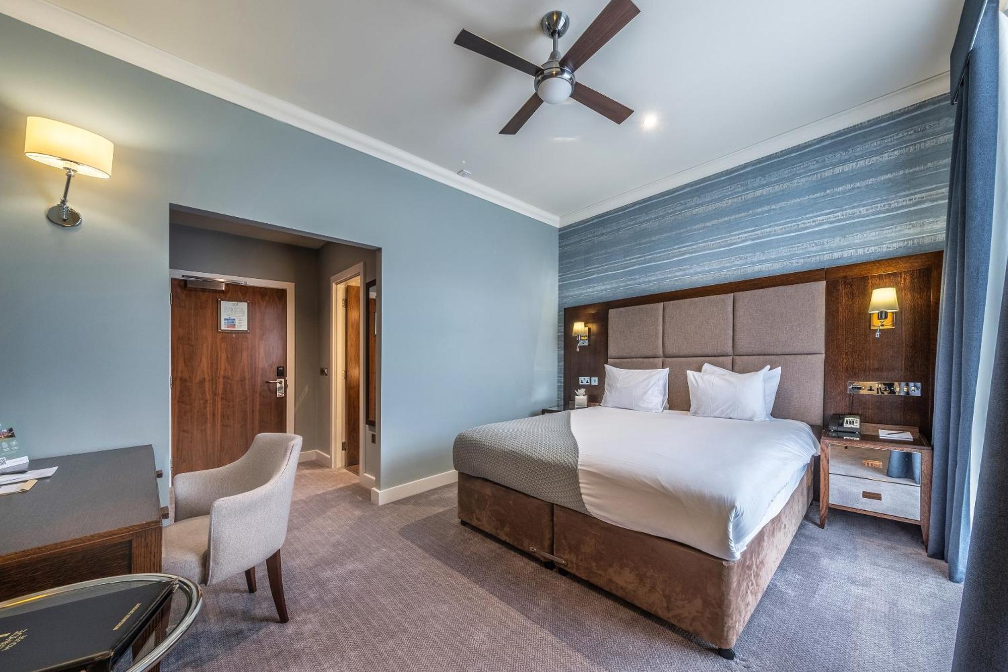 Hotel Wivenhoe House