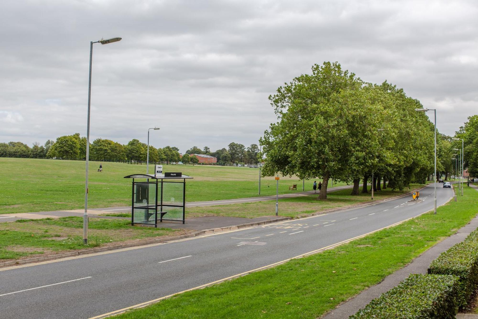 Catchpole Stays: Field View Near Centre Apartment *
