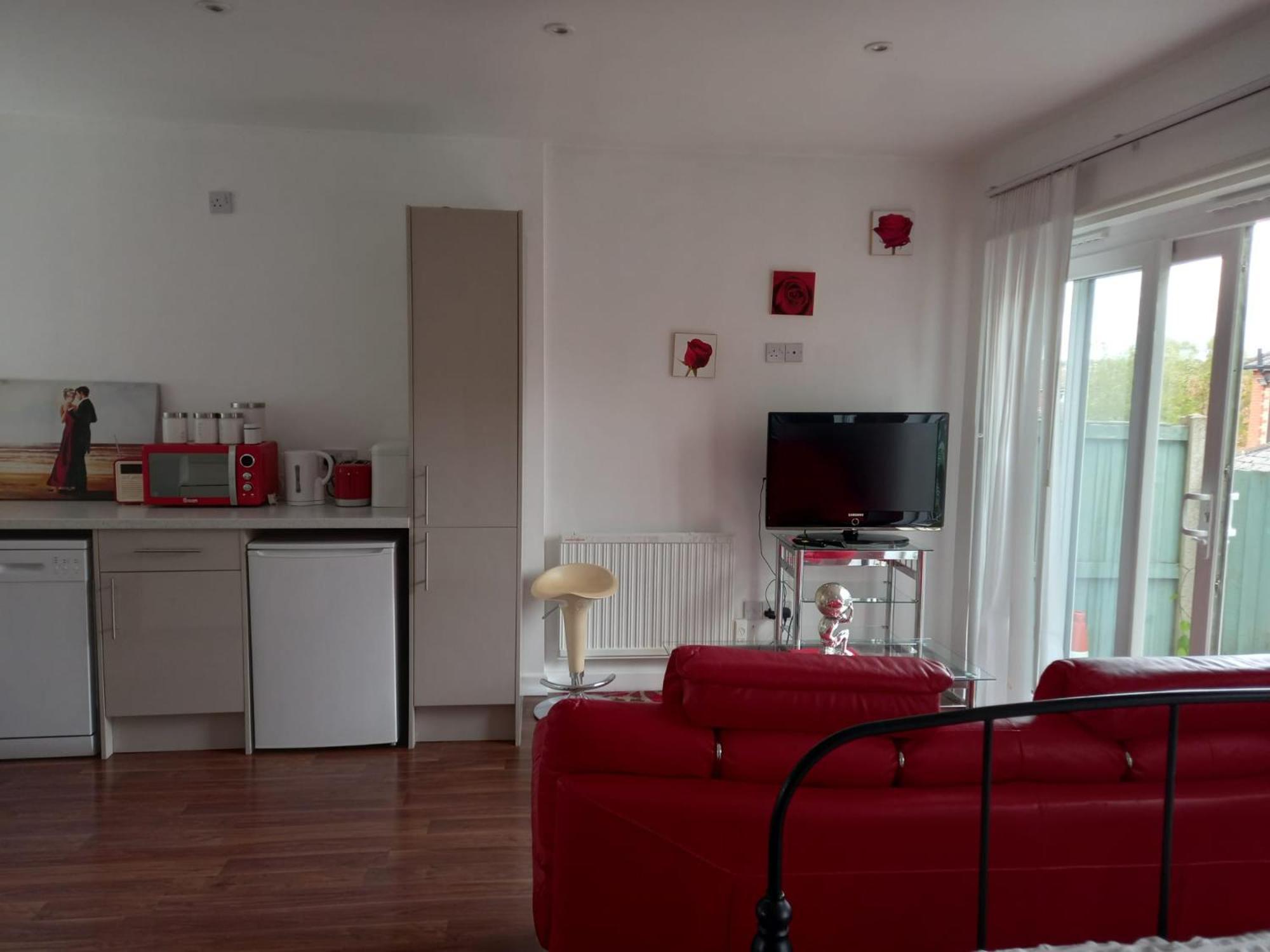Town, Modern, Detached, Guest house Colchester