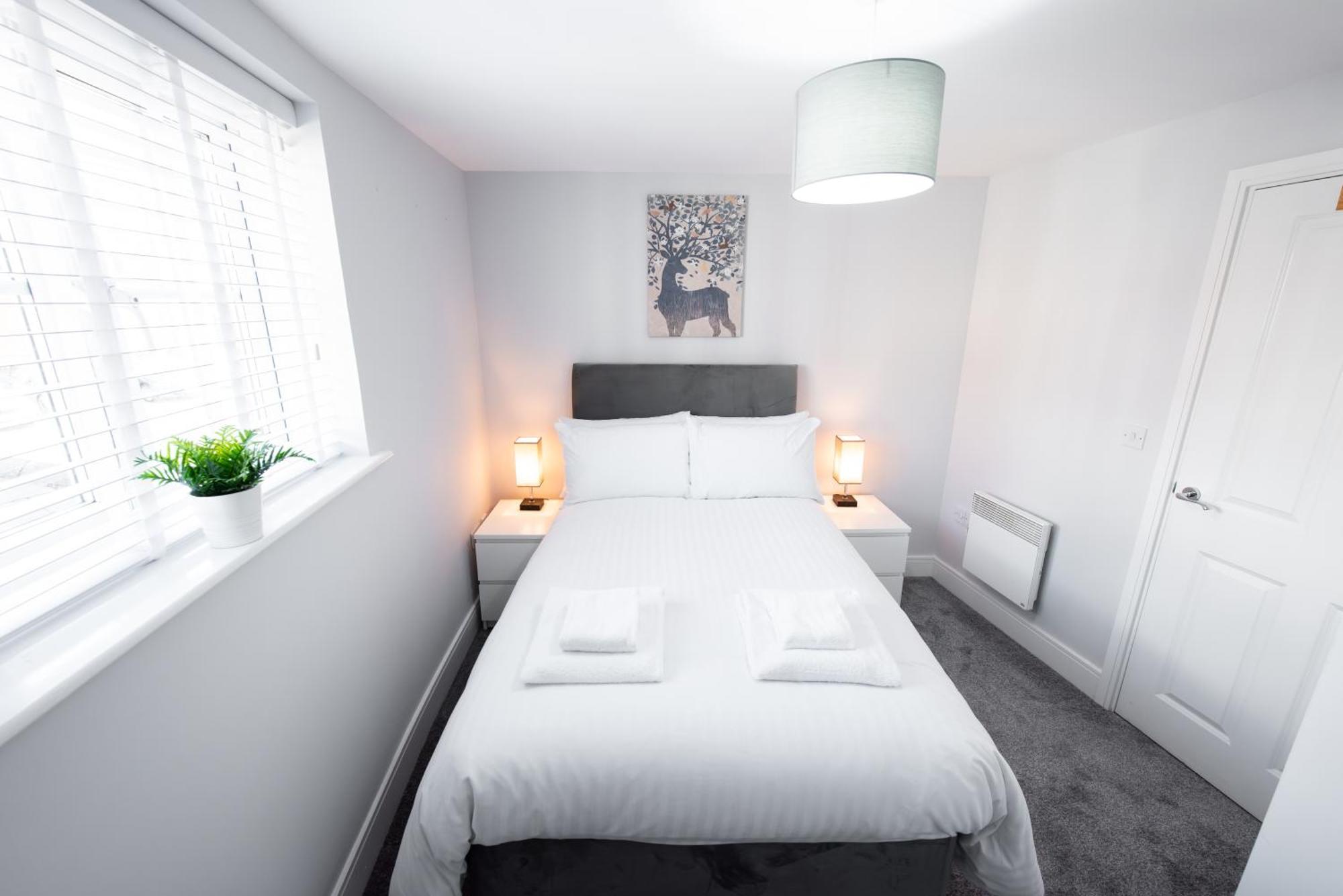 Two Bed, Two Bath, With Parking Space Apartment Colchester