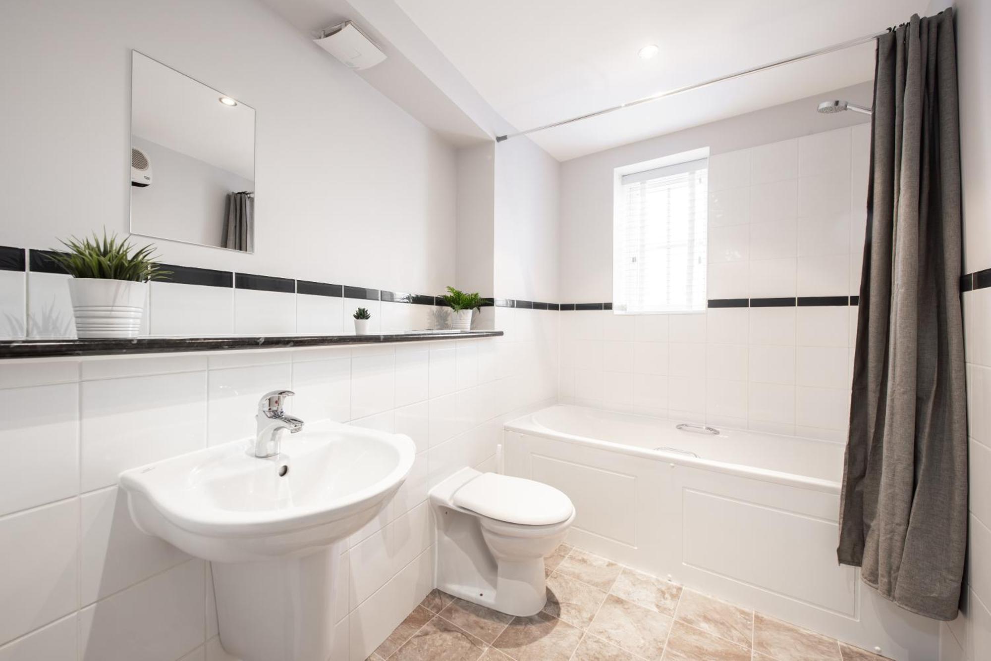 Two Bed, Two Bath, With Parking Space Colchester