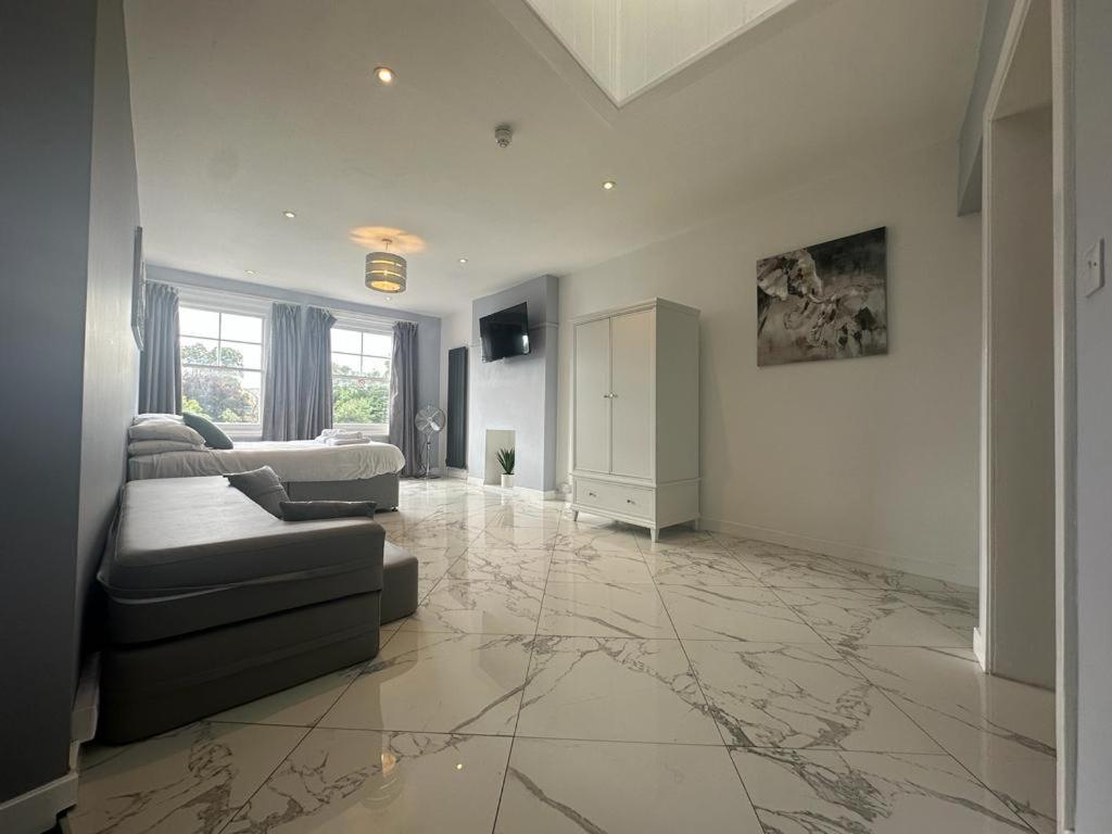 Aspire 860 Hotel Colchester