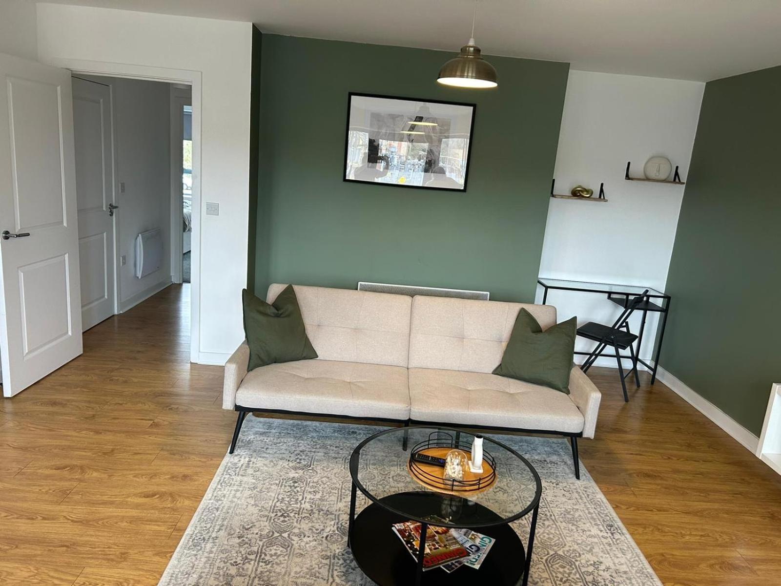 Long - Free Parking - Contractors - Train Station - Students Apartment *