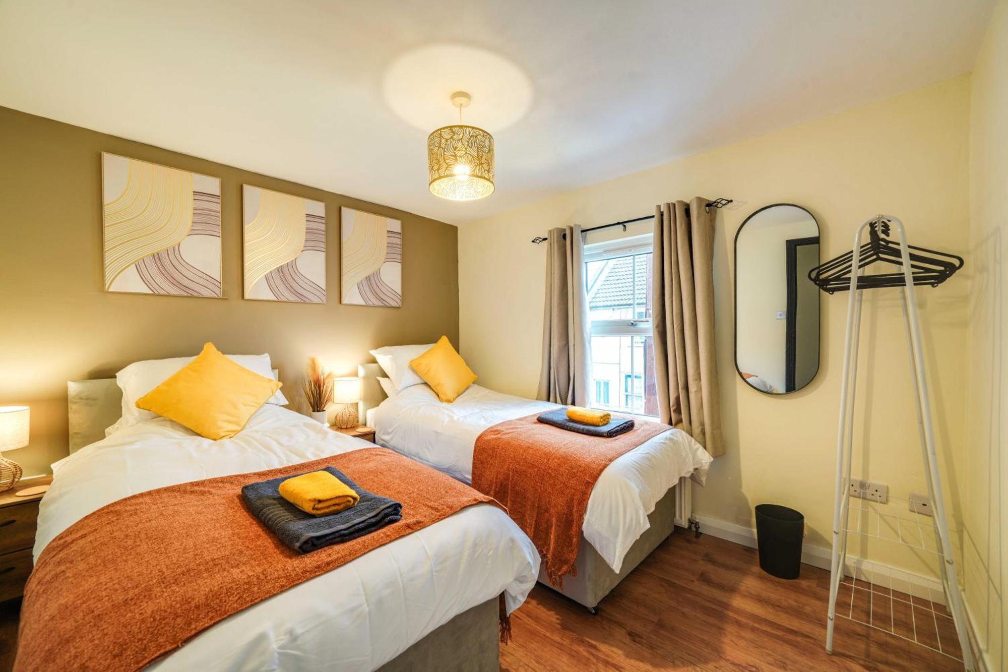 Stylish Victorian House, Close To Centre Holiday home Colchester