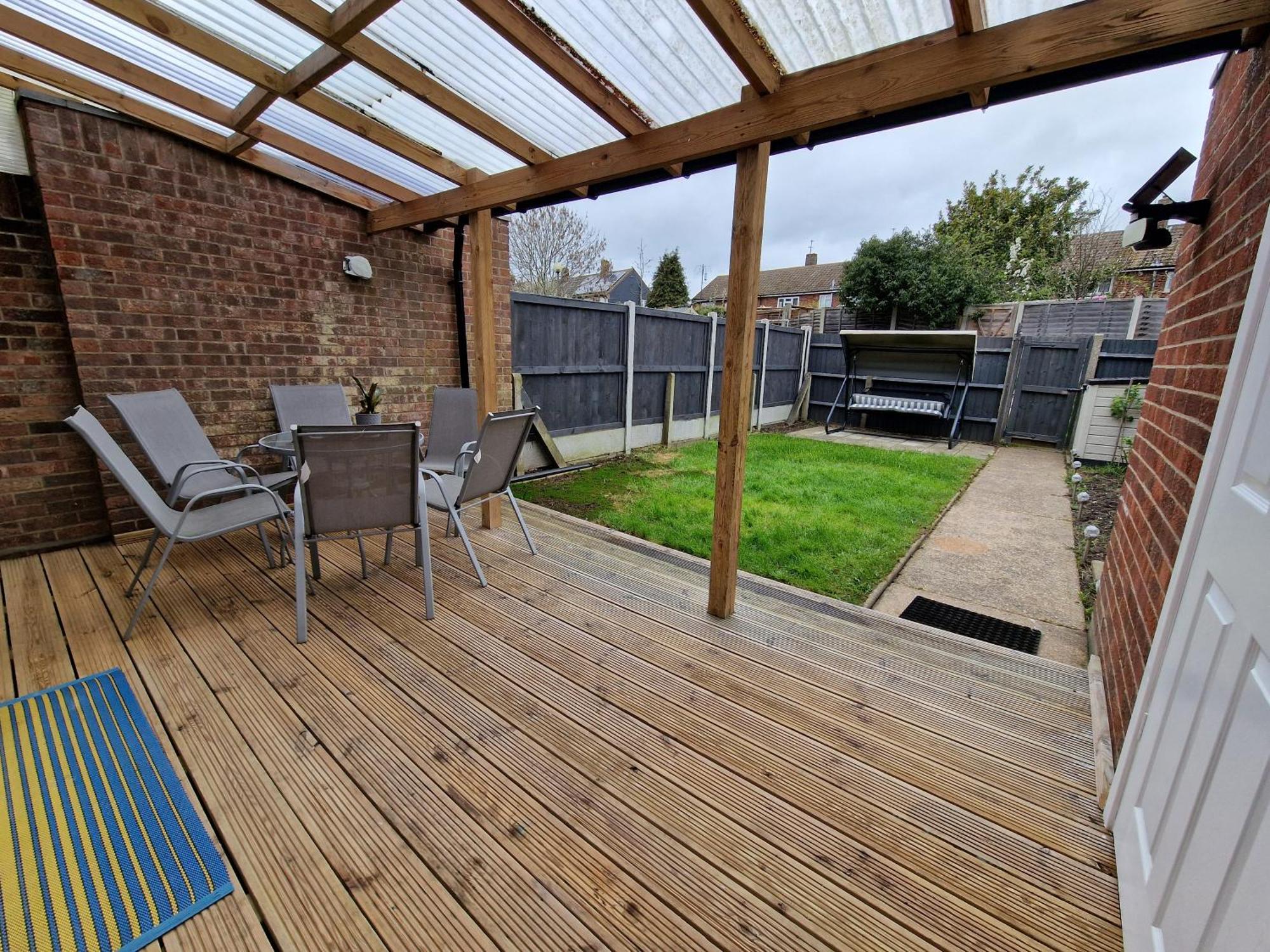Modern And Spacious 3 Bedroom Family House With Workspace Holiday home *