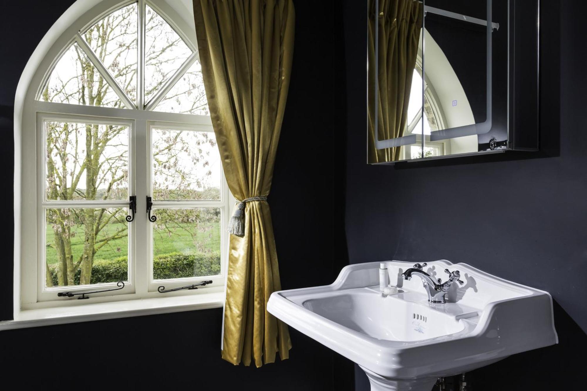 Crows Hall Holiday home