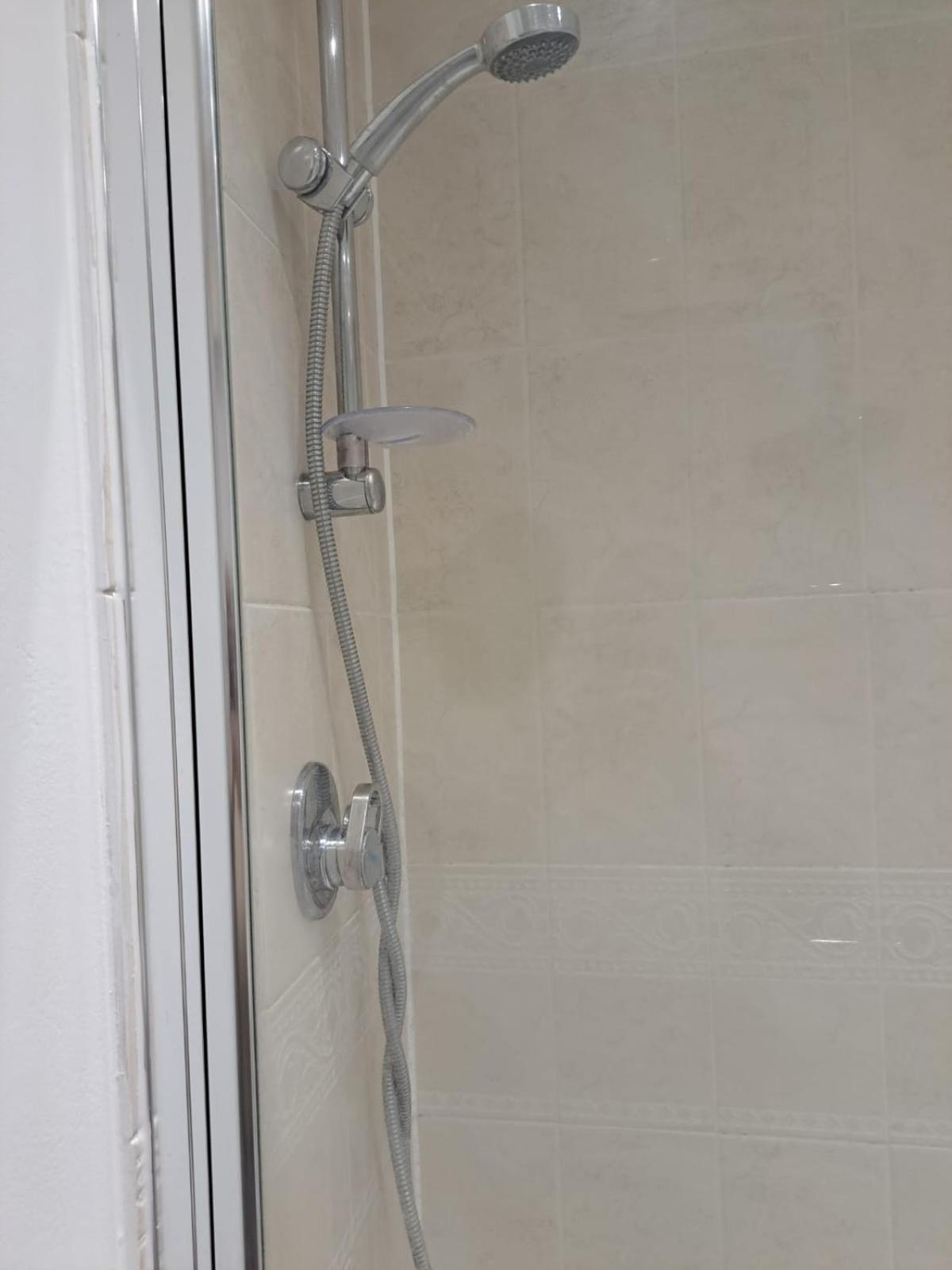 Luxury And An En-suite With Free Wi-fi Clarendon Way Colchester