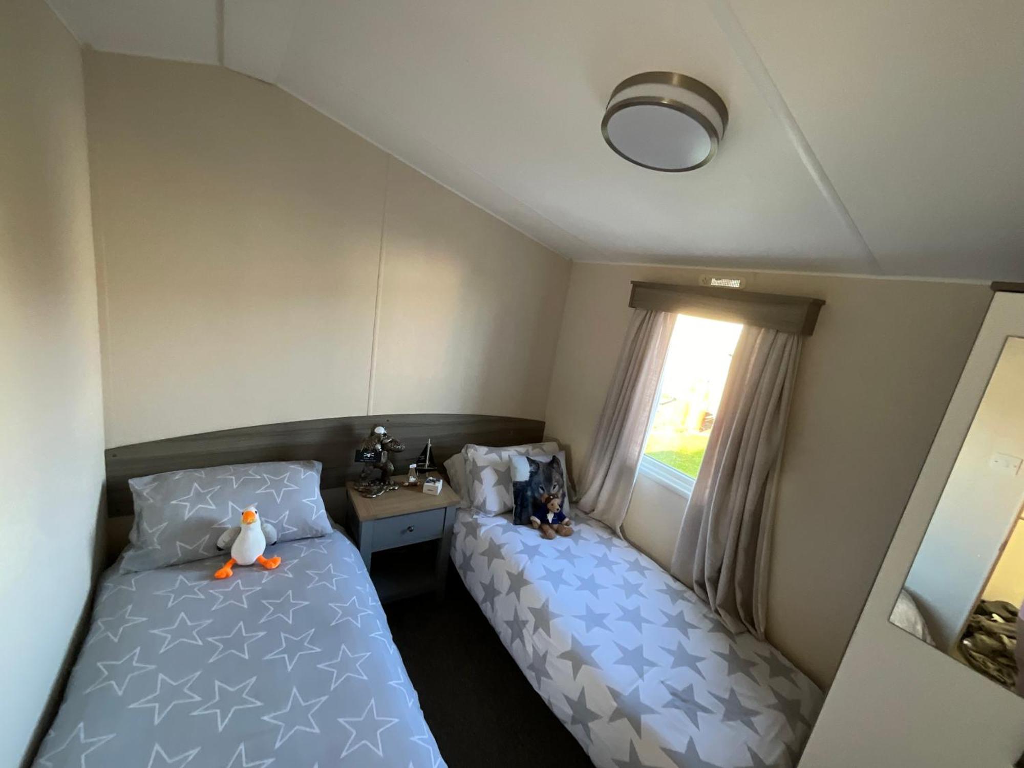 Holiday home Luxury 2- Bed Caravan In Mersea Island Colchester