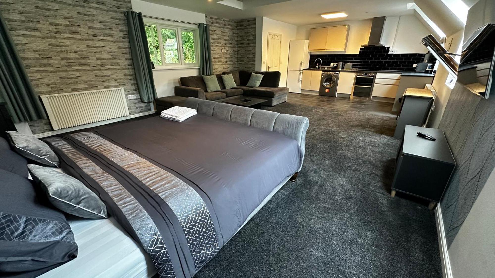 Peaceful Large Flat Apartment Colchester