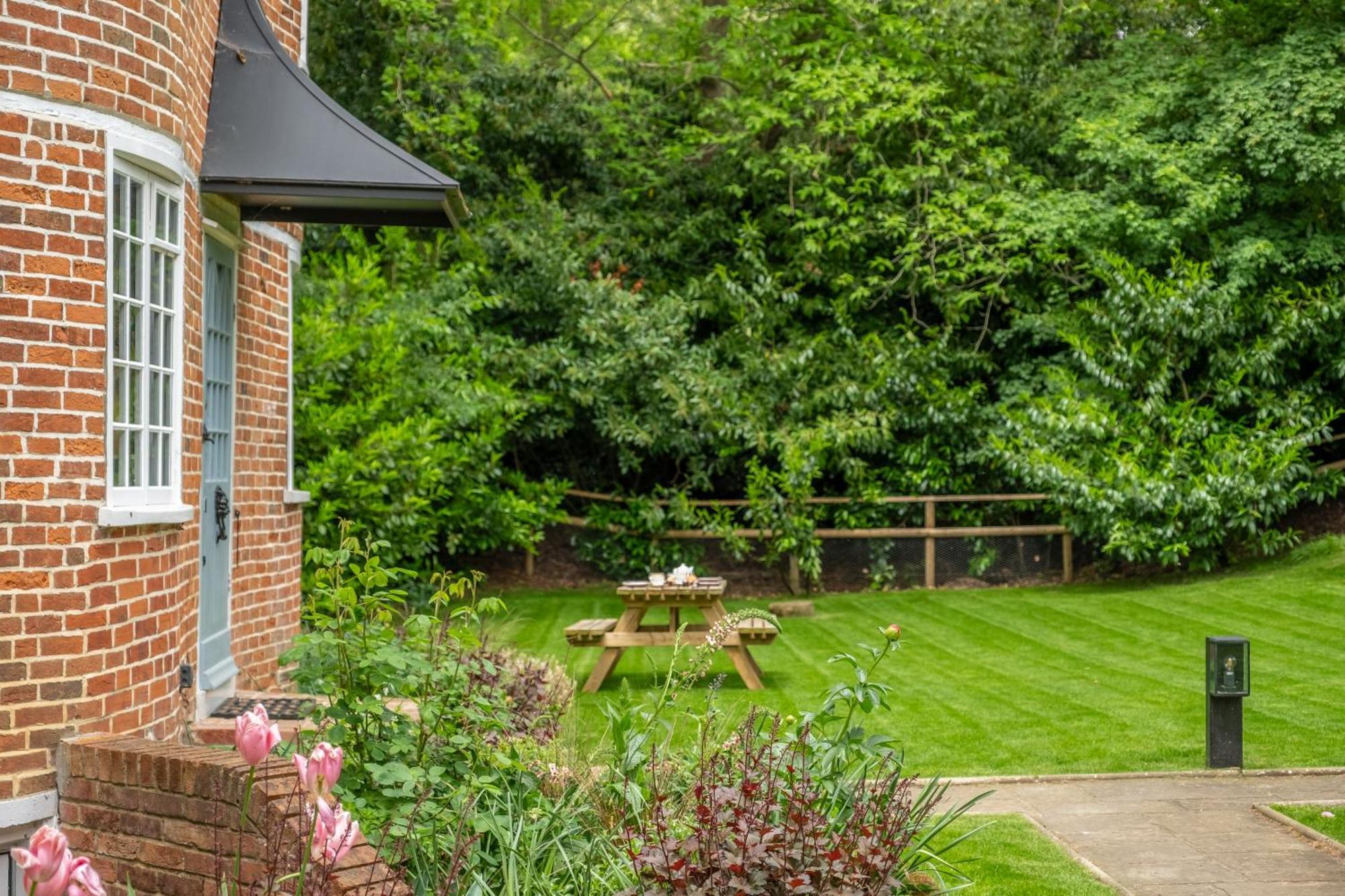 Holiday home A Fairy-tale Luxurious - The Tea Caddy Colchester
