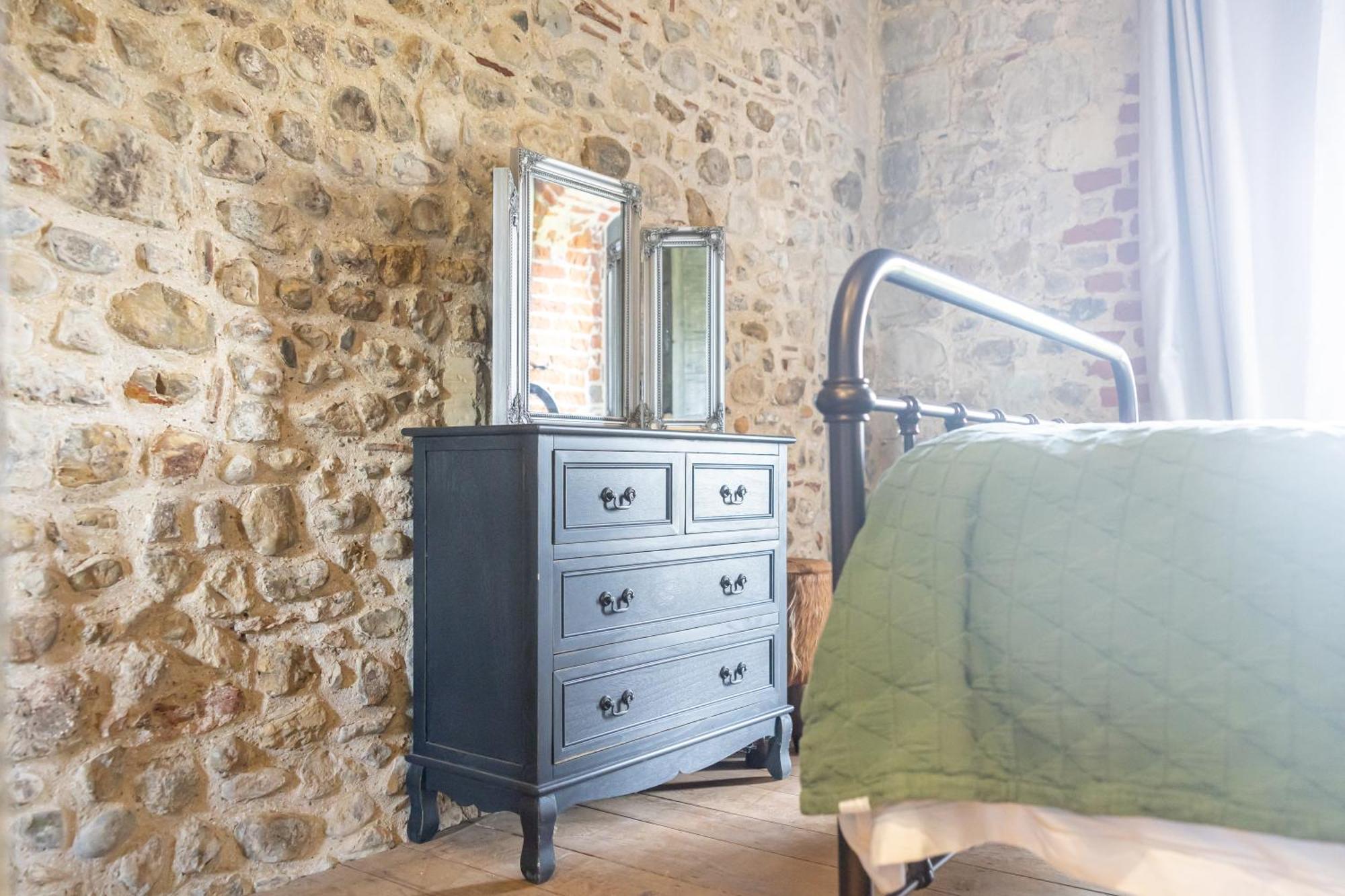 Lodge Toll Barn, St Osyth Priory Colchester