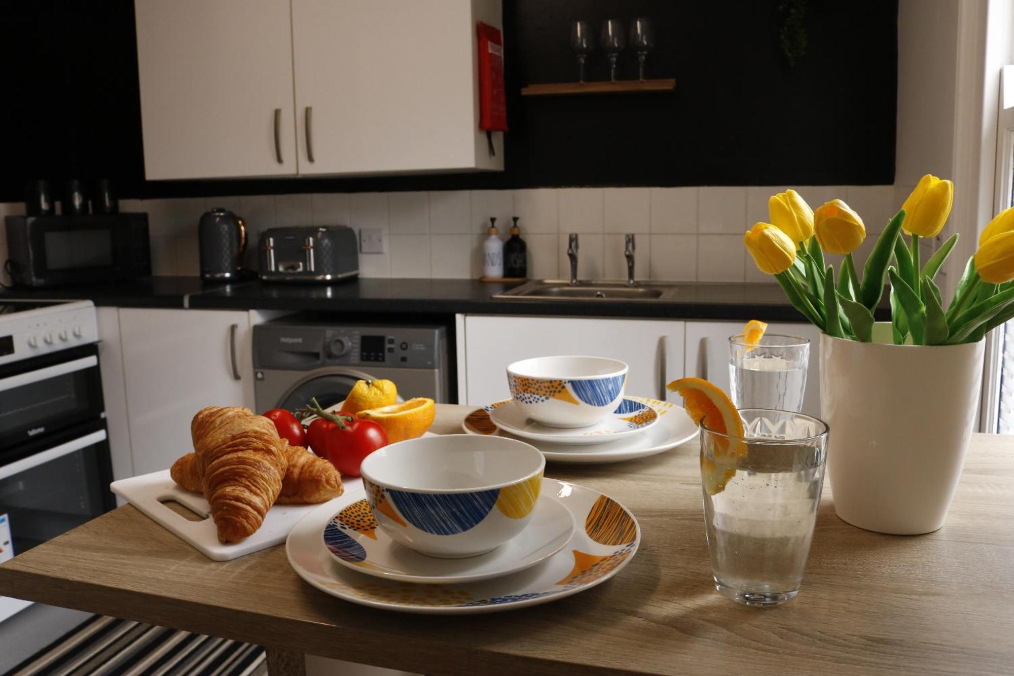 Spot 2-bed Spacious Town Centre Train Station Wifi Apartment Colchester