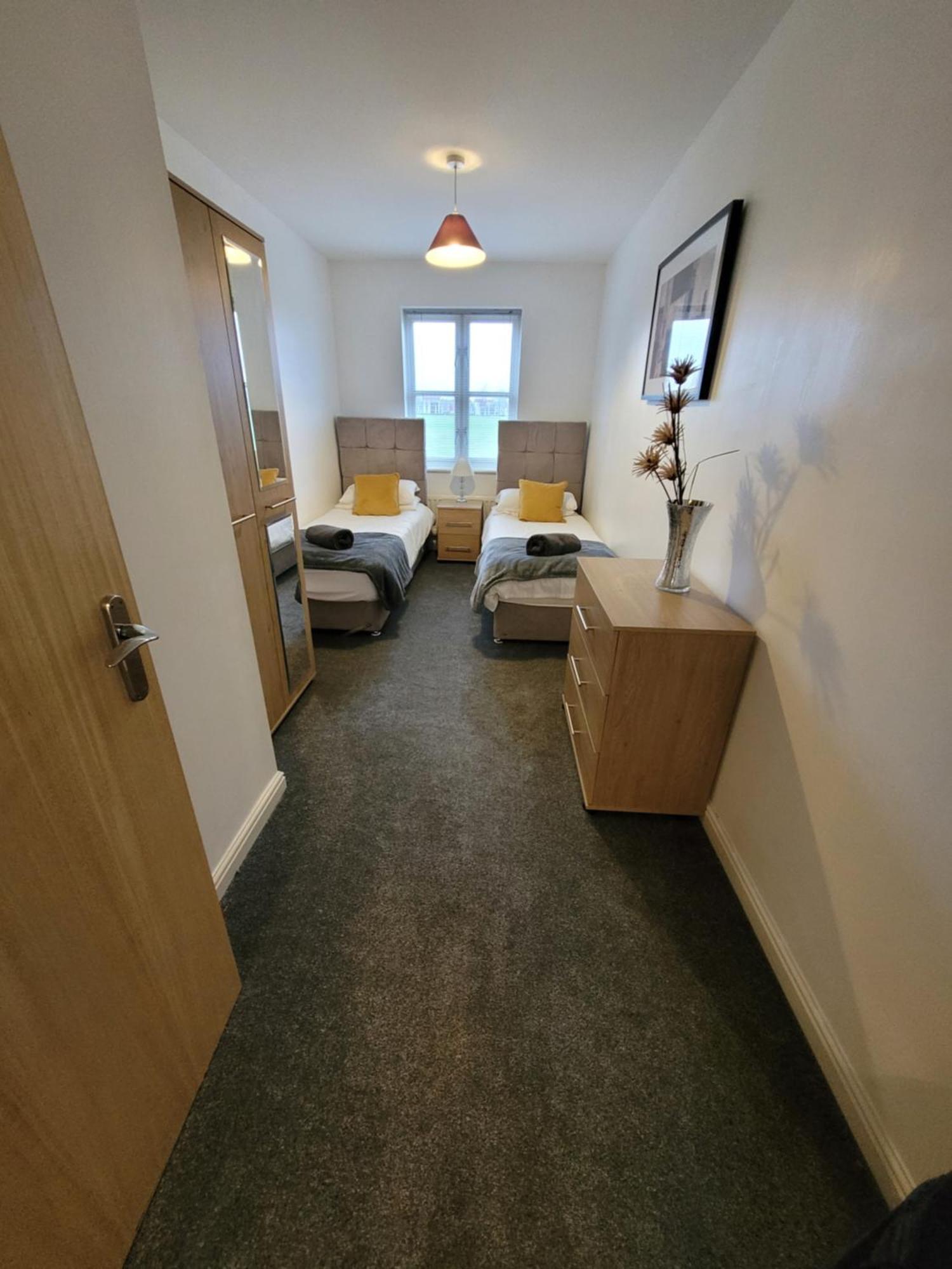 Catchpole Stays: Field View Near Centre Apartment *