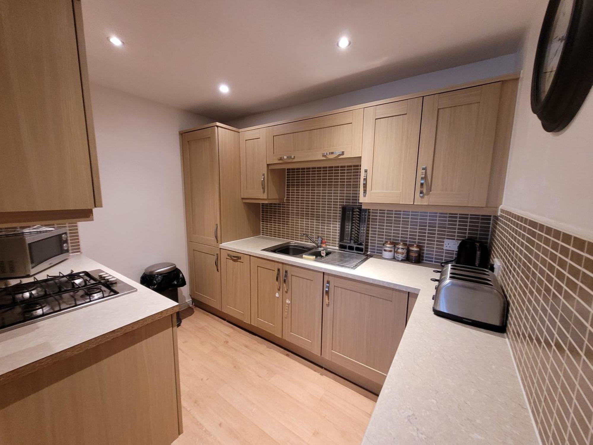 Catchpole Stays: Field View Near Centre Apartment *
