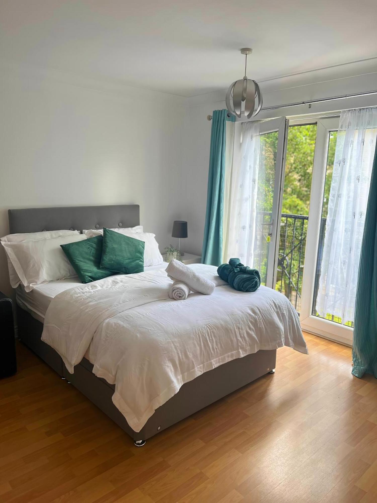 Guest house Luxury And An En-suite With Free Wi-fi Clarendon Way *