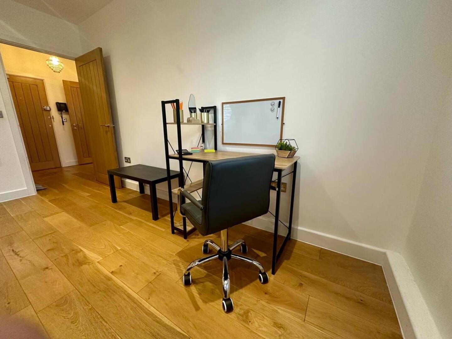 Pass The Keys Very Modern Away From Apartment