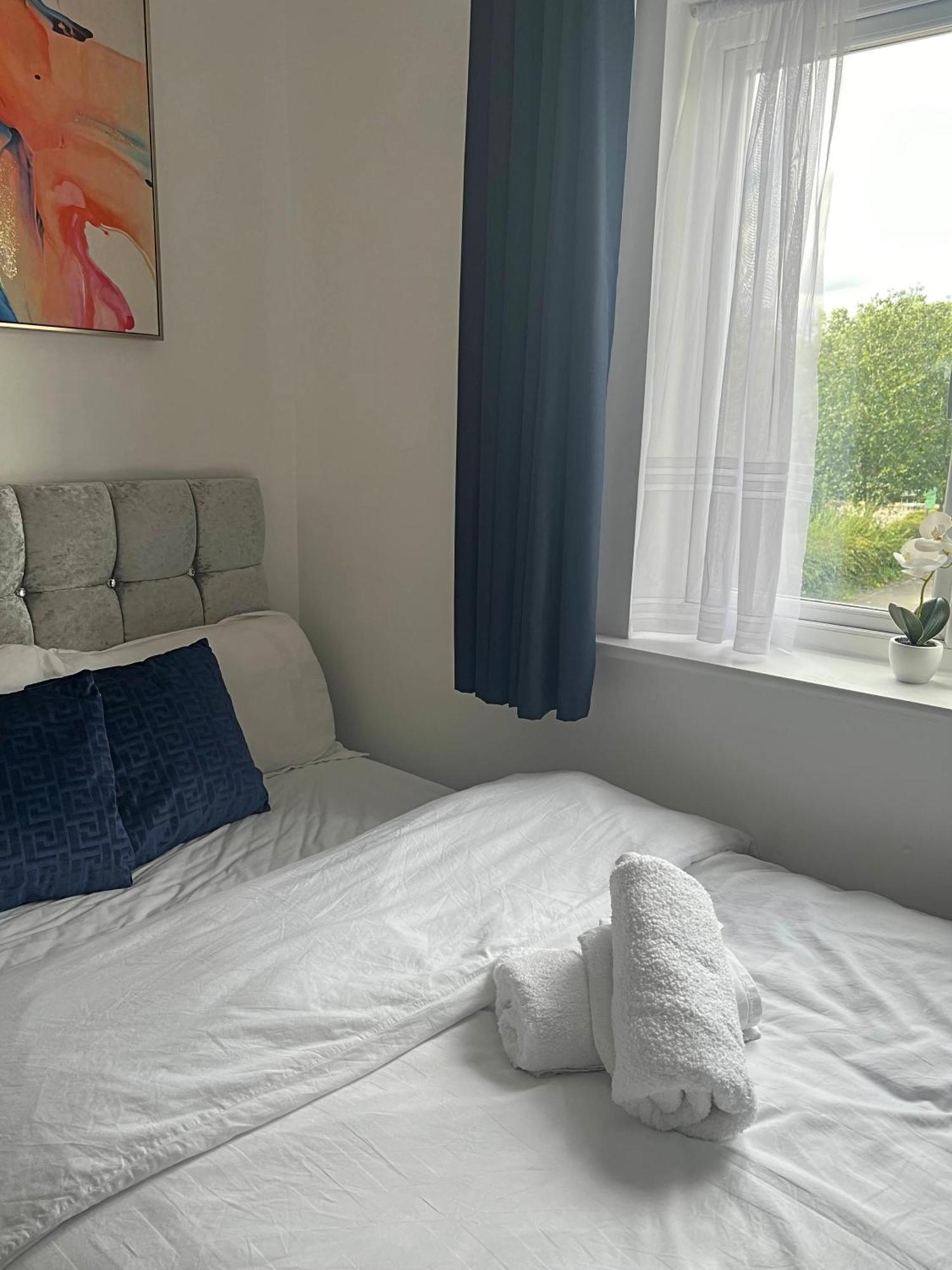 Luxury And An En-suite With Free Wi-fi Clarendon Way Colchester