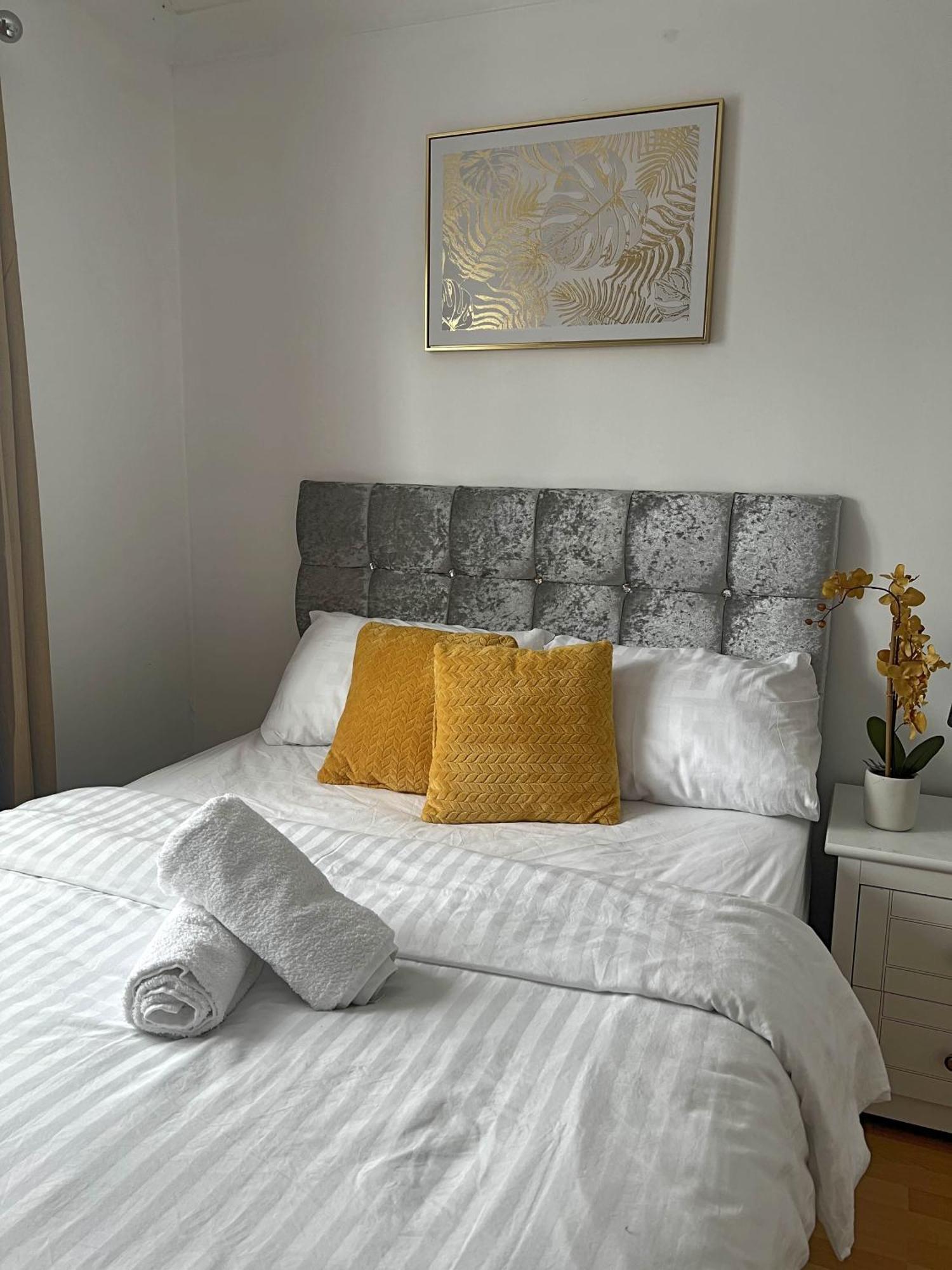 Guest house Luxury And An En-suite With Free Wi-fi Clarendon Way