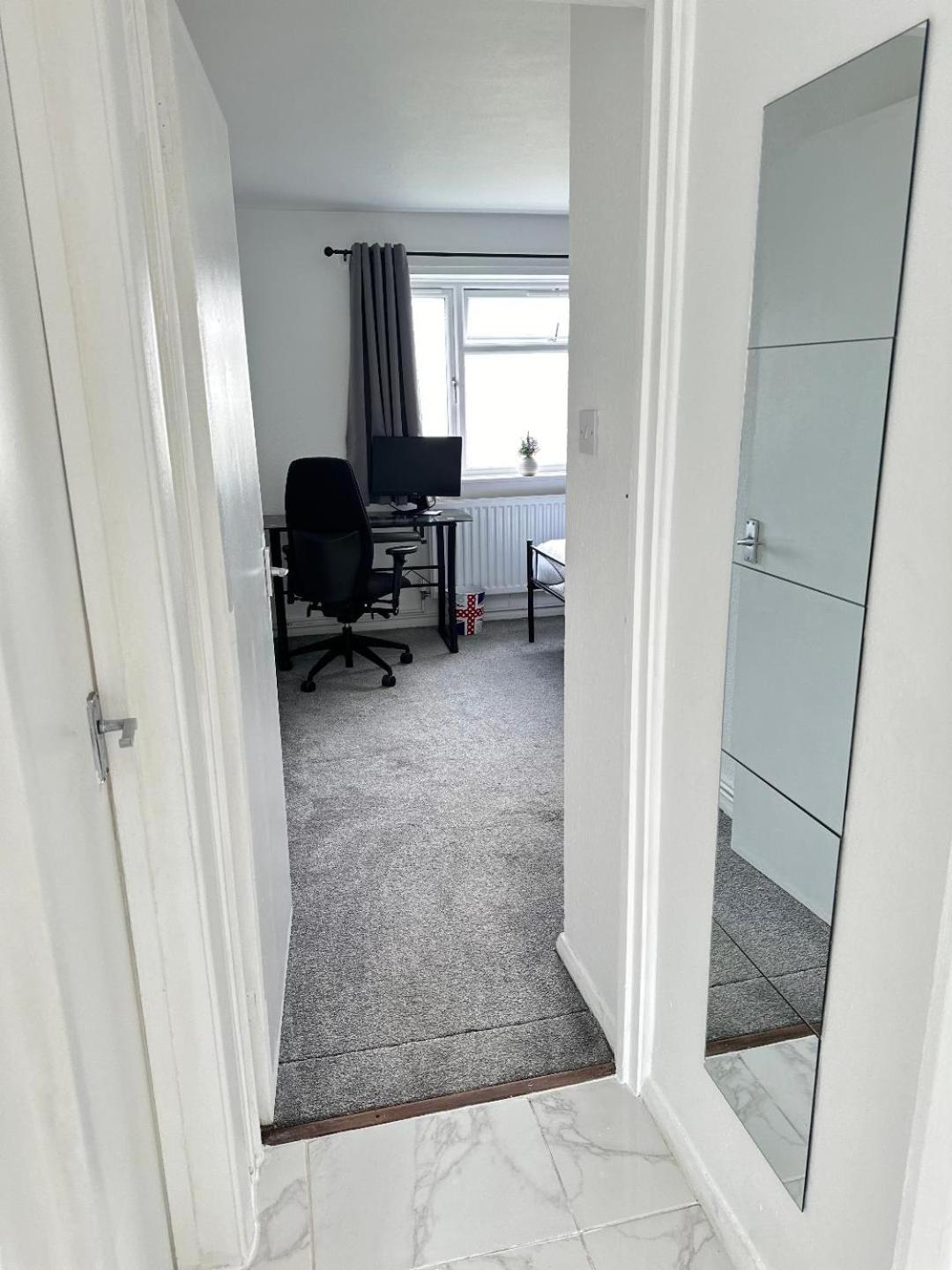 Luxury With Free Parking Colchester