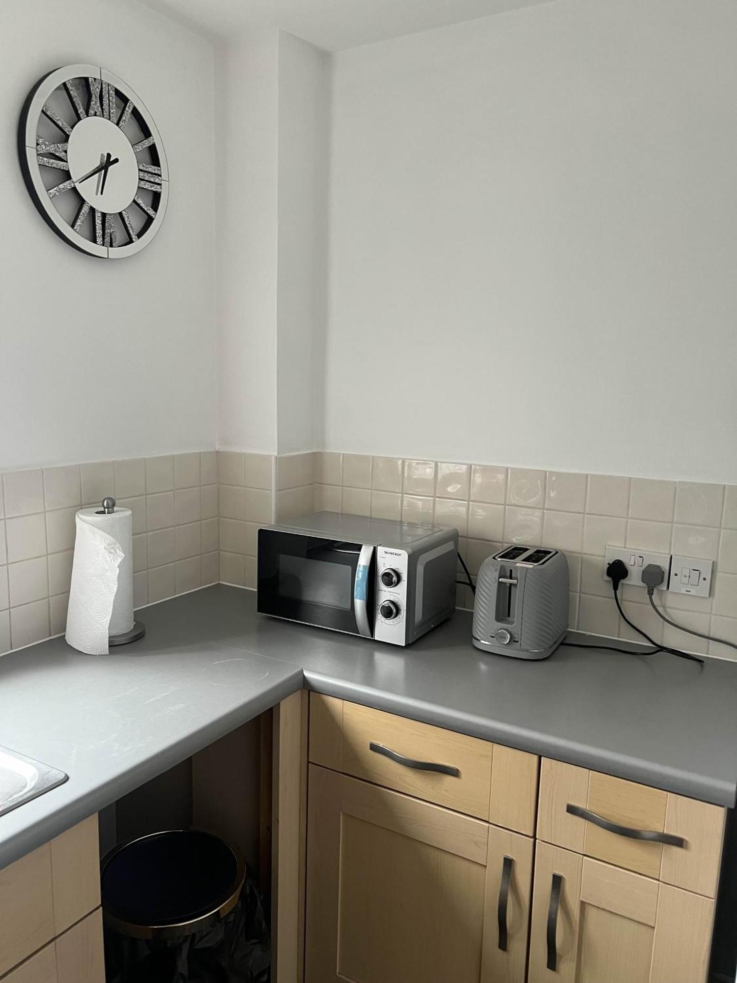 Bed & Breakfast Elegant 3-bedroom With En And Shared Amenities With Free Wi-fi
