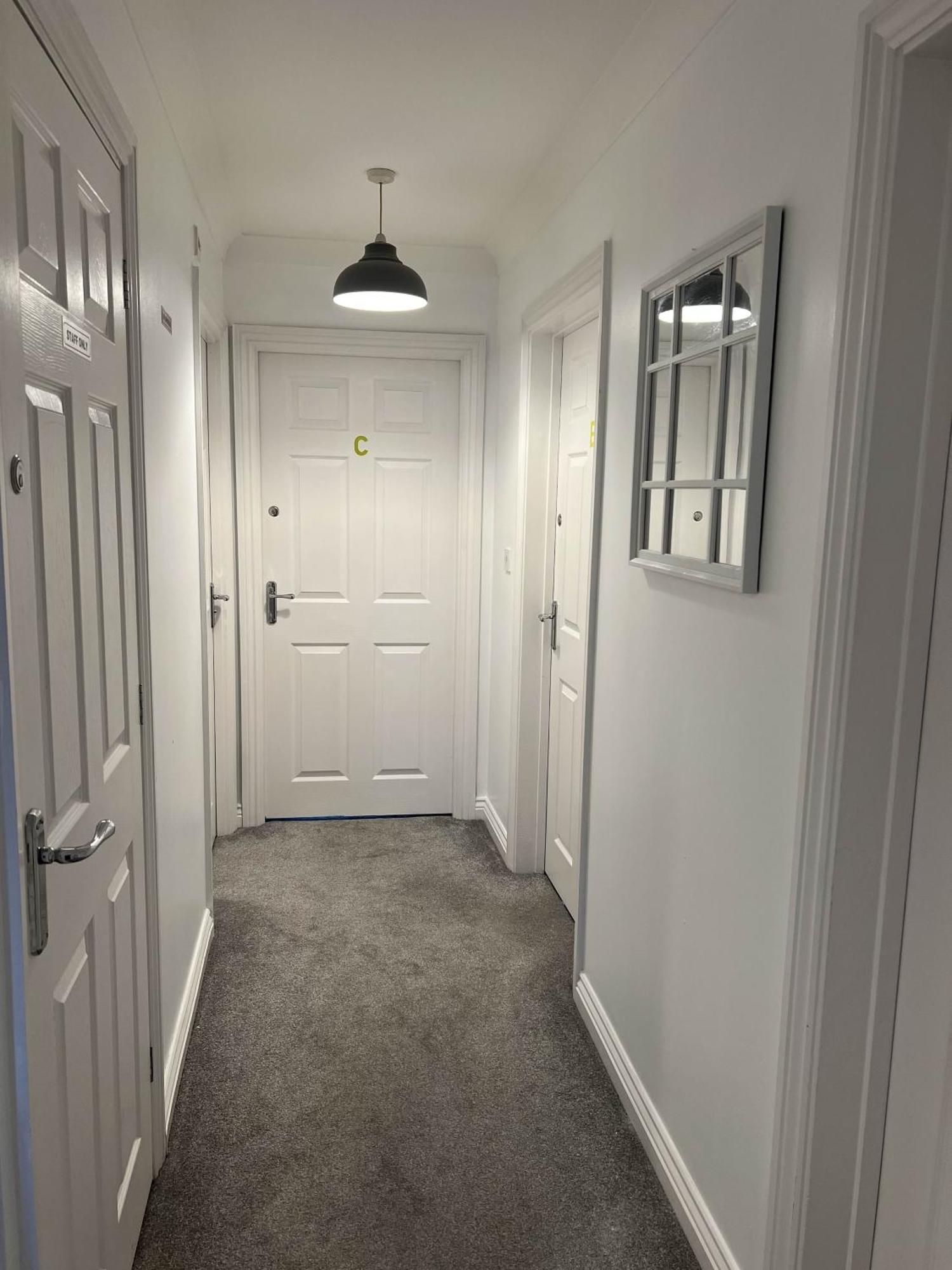 Elegant 3-bedroom With En And Shared Amenities With Free Wi-fi Bed & Breakfast Colchester
