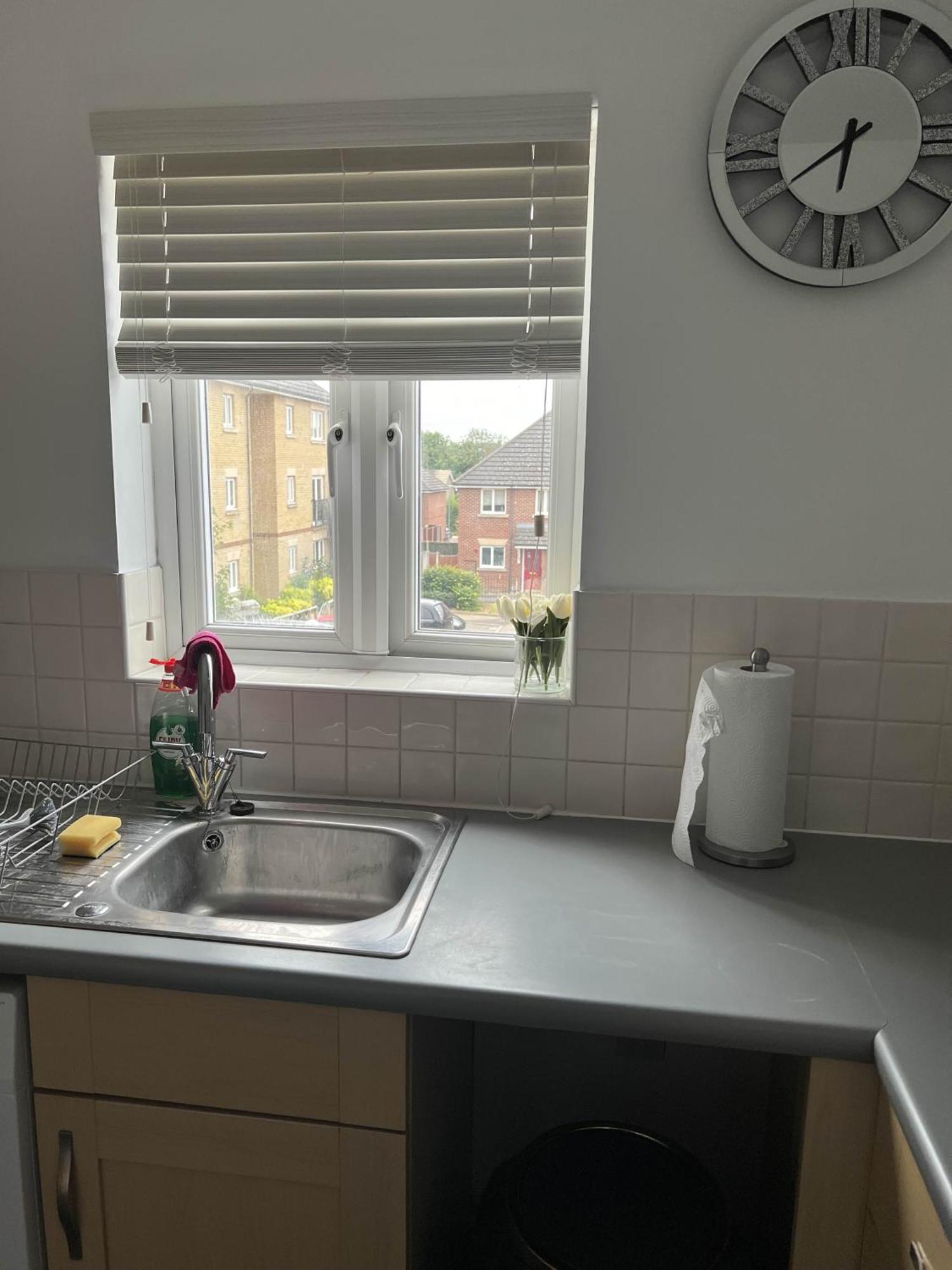 Elegant 3-bedroom With En And Shared Amenities With Free Wi-fi *