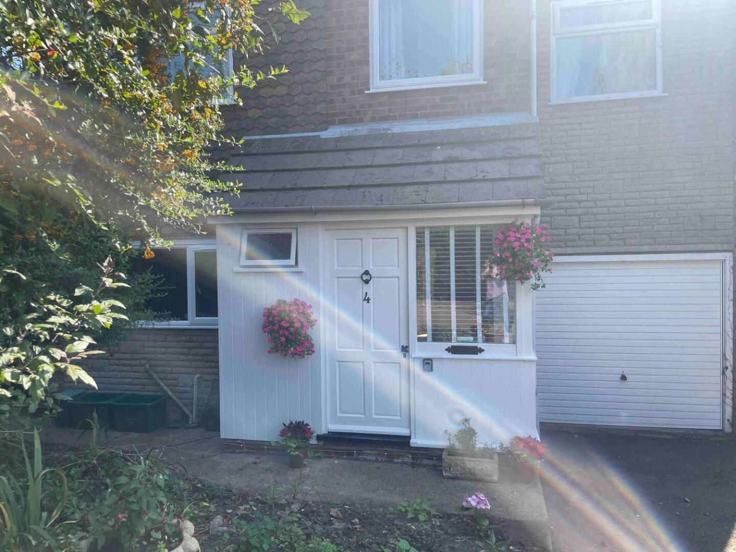Mersea Island Retreat - 4 Bedroom House Colchester