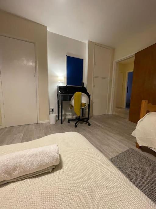 Professional 3-bed Flat