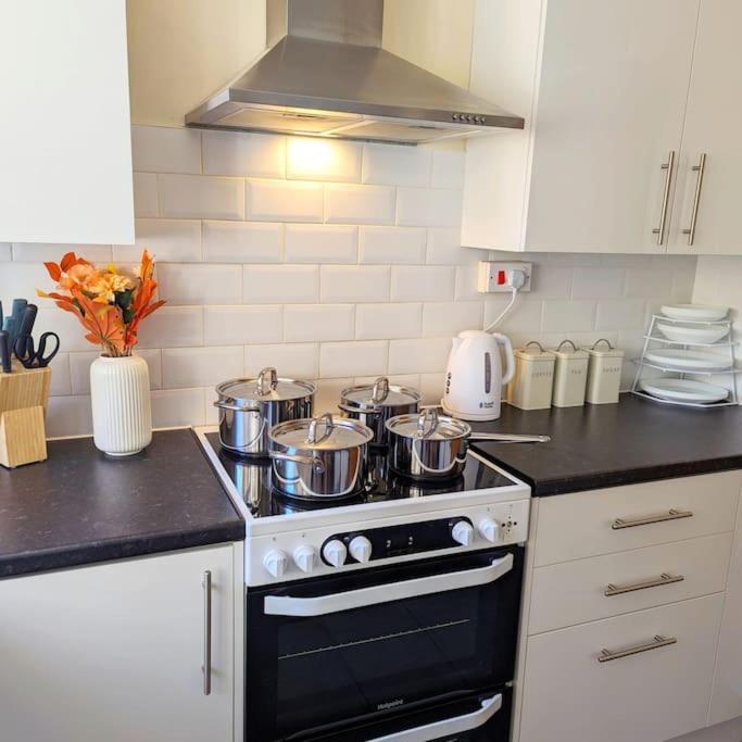 Professional 3-bed Flat Apartment