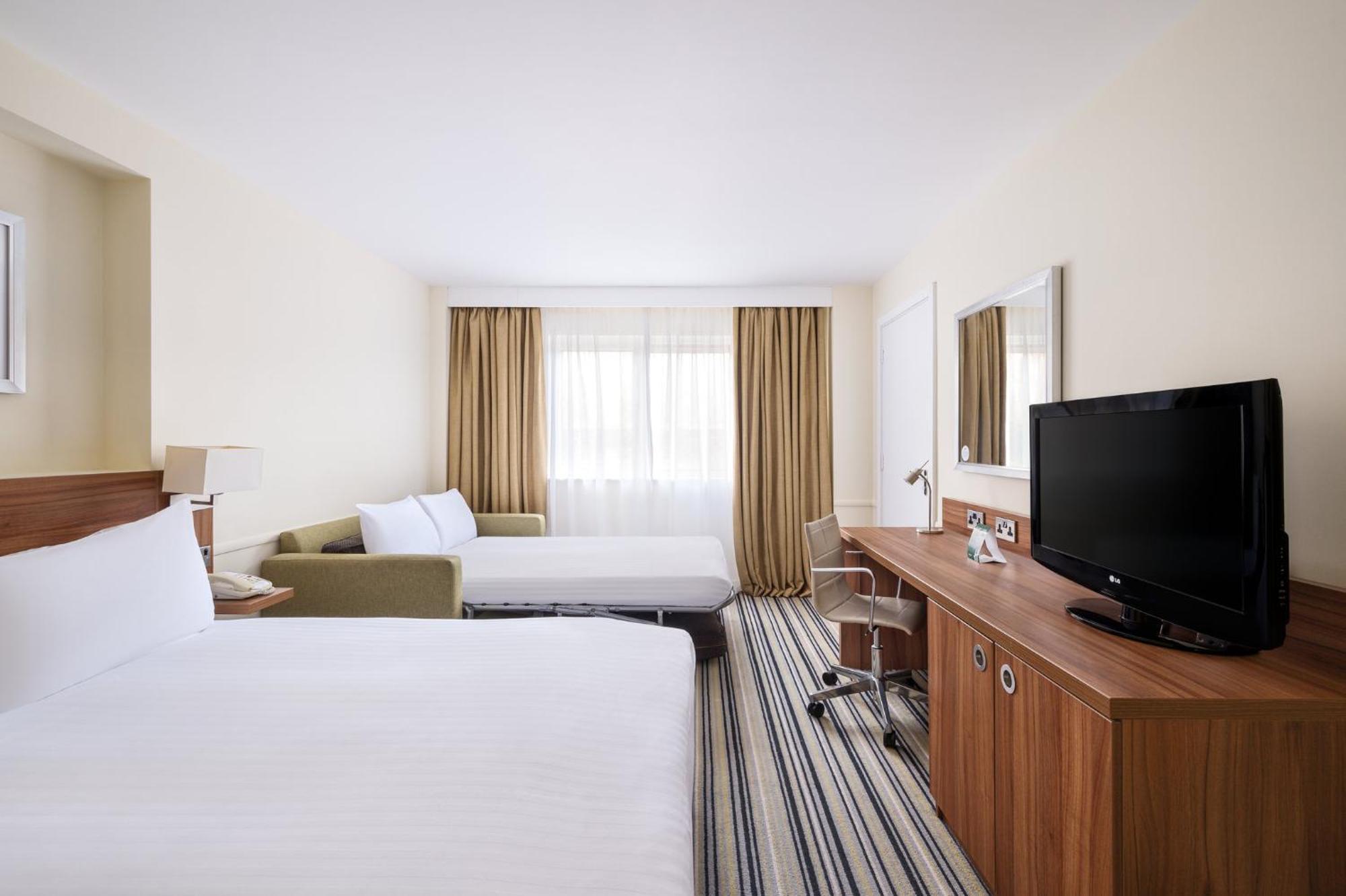 Holiday By Ihg Hotel