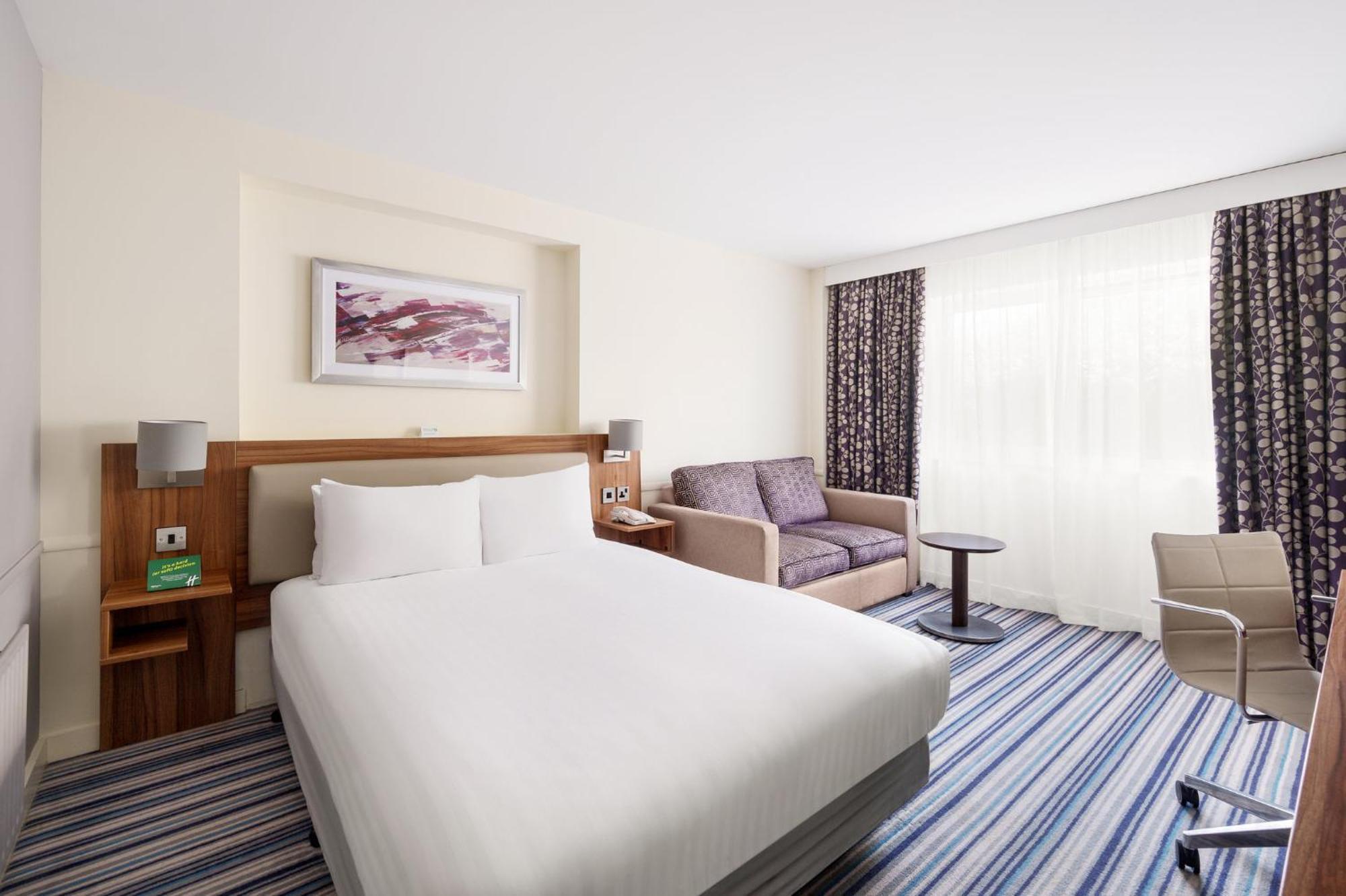 Hotel Holiday By Ihg