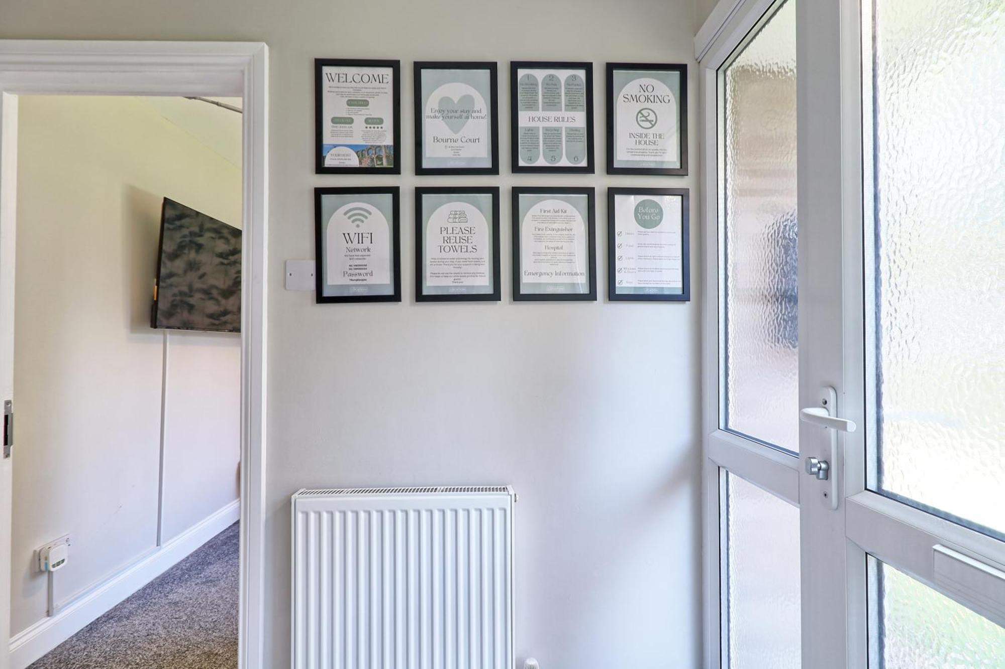 - 5 Bedrooms - Sleeps 10 - Long Term - Business - Contractors - Families Holiday home Colchester