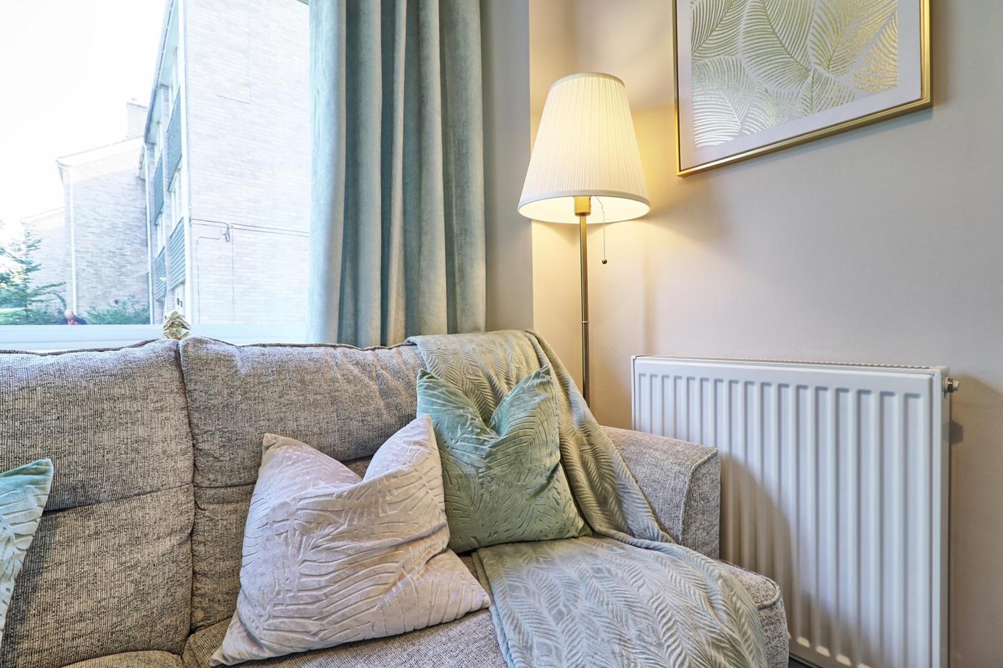 - 5 Bedrooms - Sleeps 10 - Long Term - Business - Contractors - Families