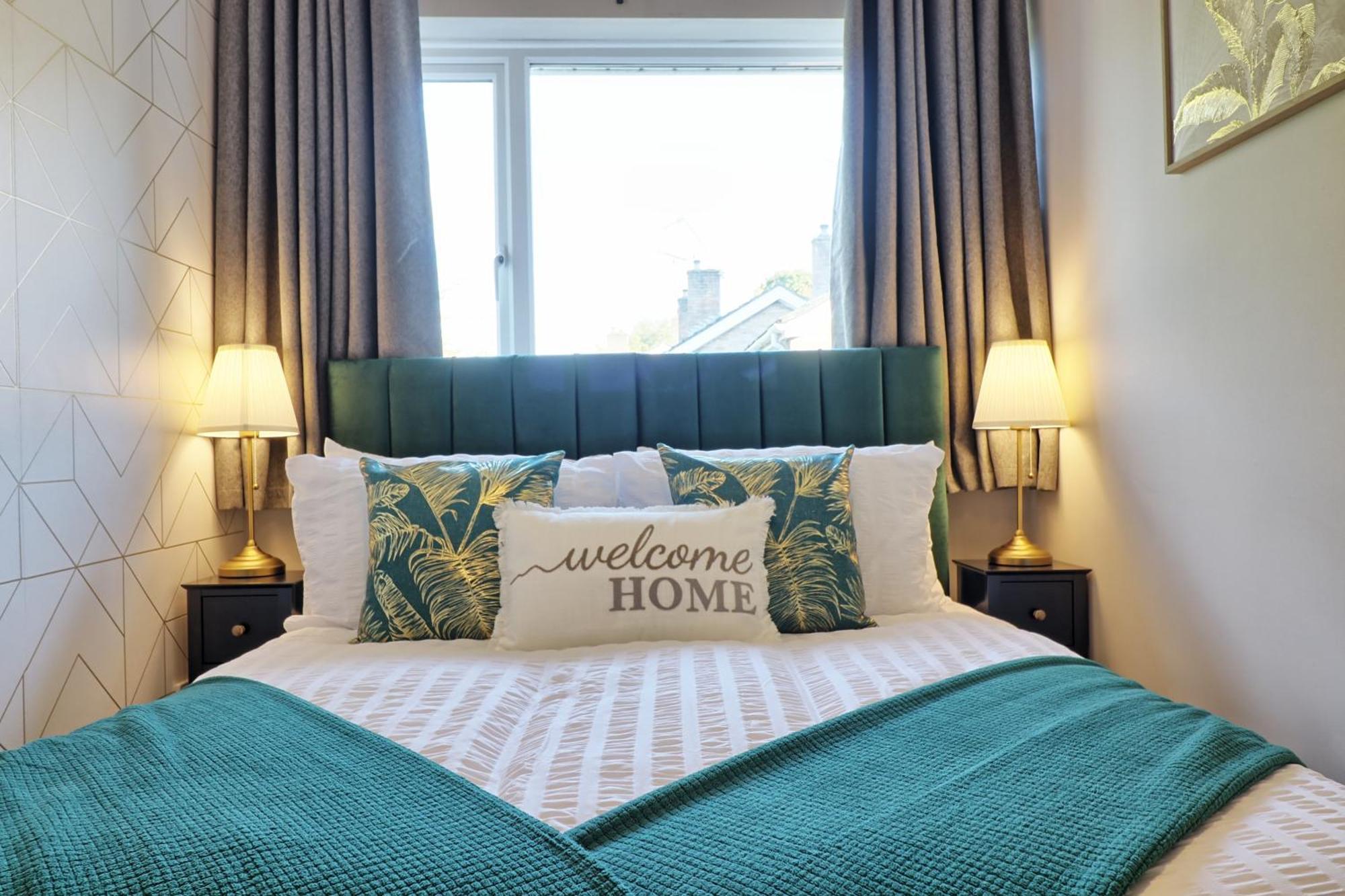 - 5 Bedrooms - Sleeps 10 - Long Term - Business - Contractors - Families Colchester